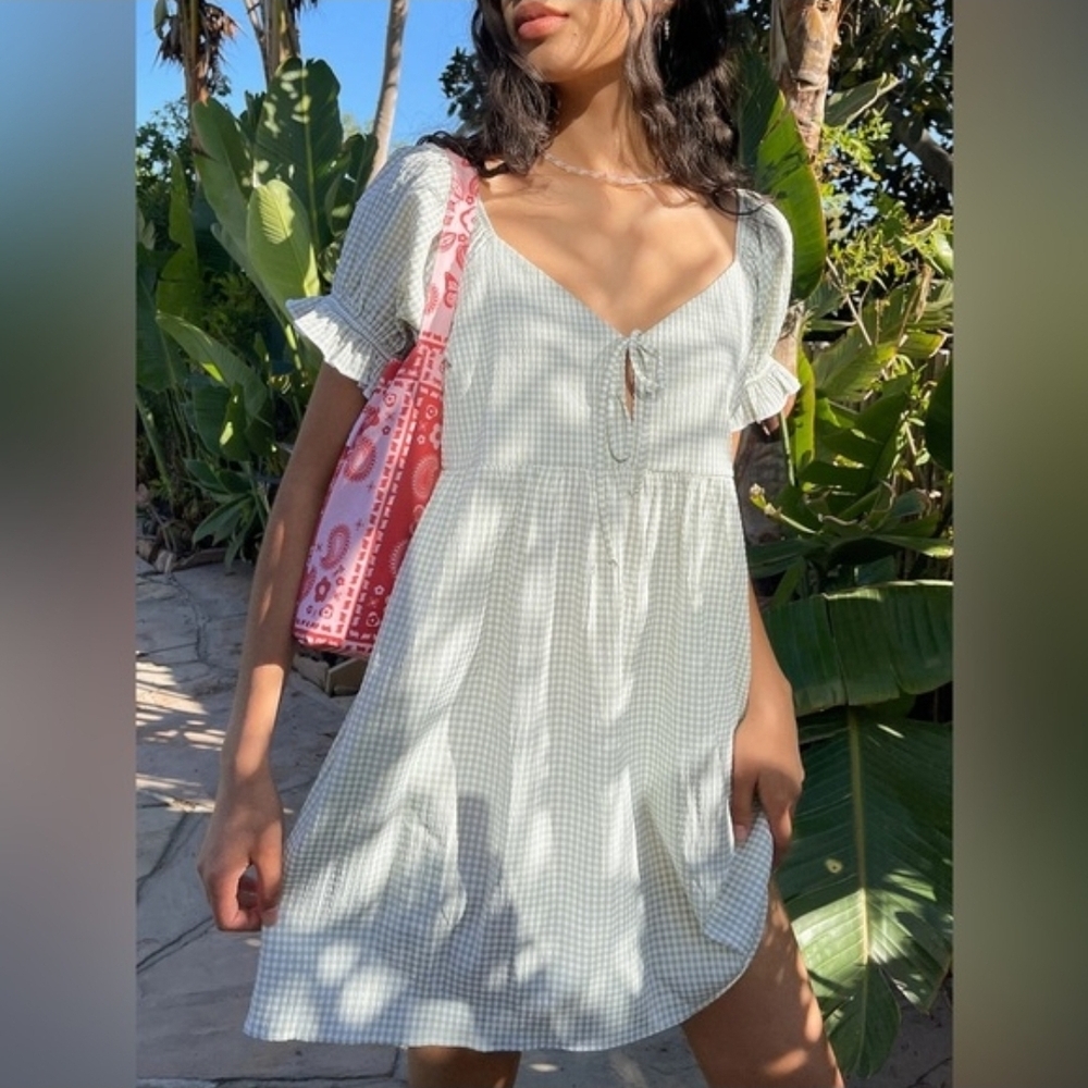 Lisa Says Gah Lily Green White Gingham Mini Dress with Puff Sleeves Babydoll XS